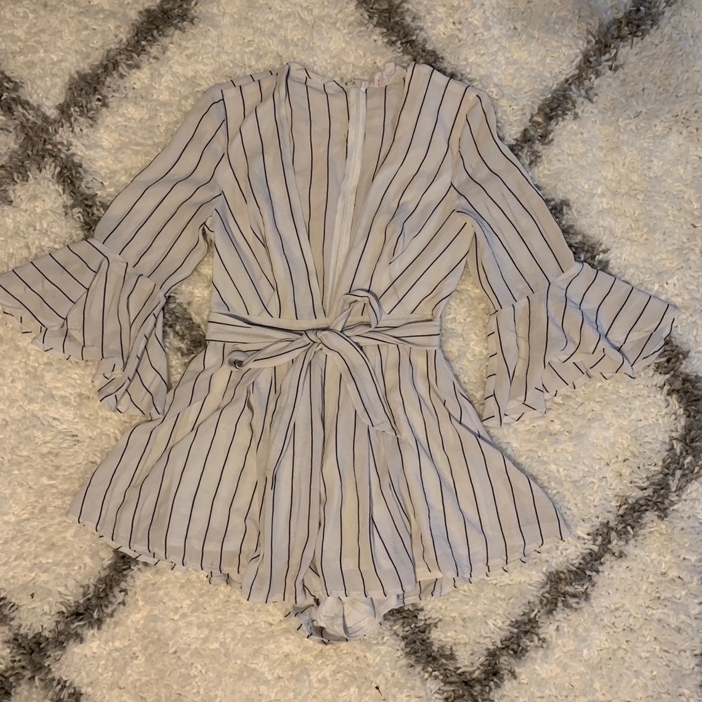 Long sleeve play suit/ romper